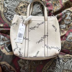 Marc Jacobs Purse With Strap 