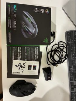 Razer Basilisk Ultimate Gaming Mouse - Full Set (With Dock)