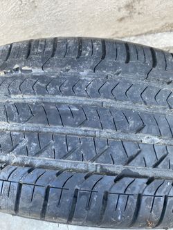 Tire 245/40R18