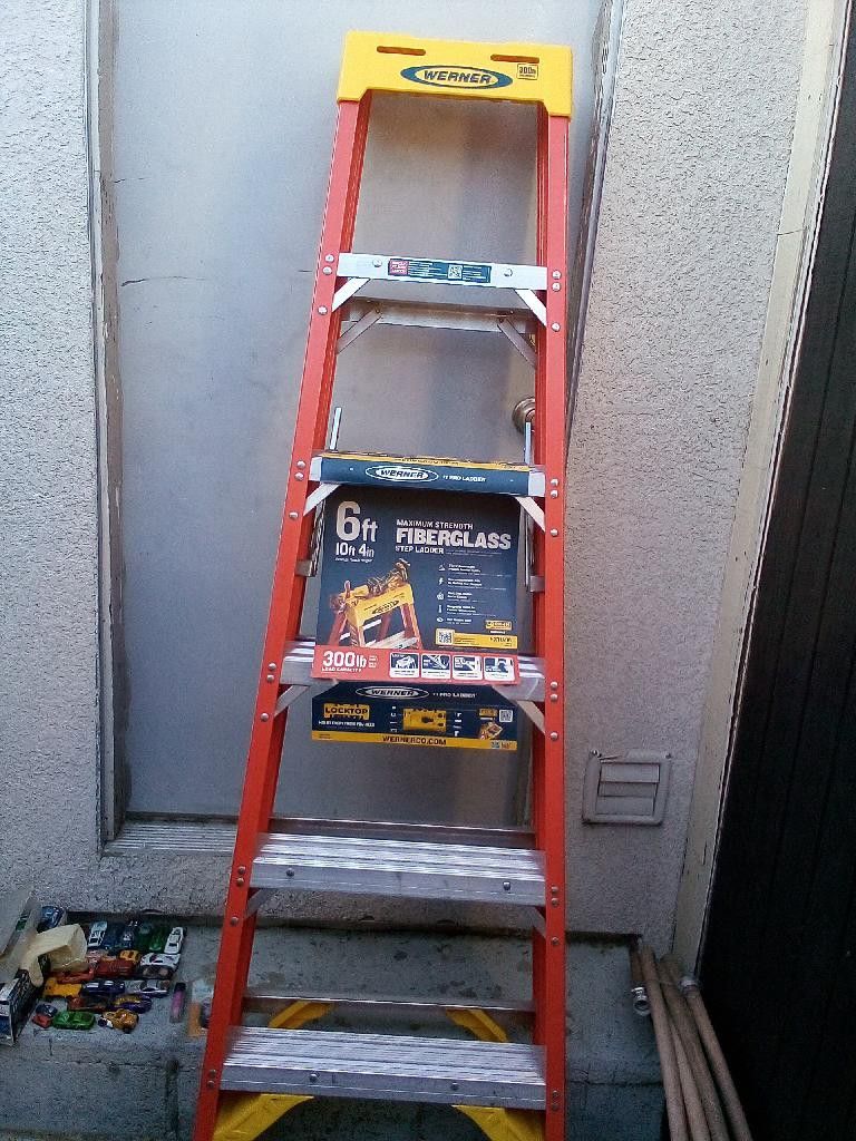 Ladder Fiberglass 6ft