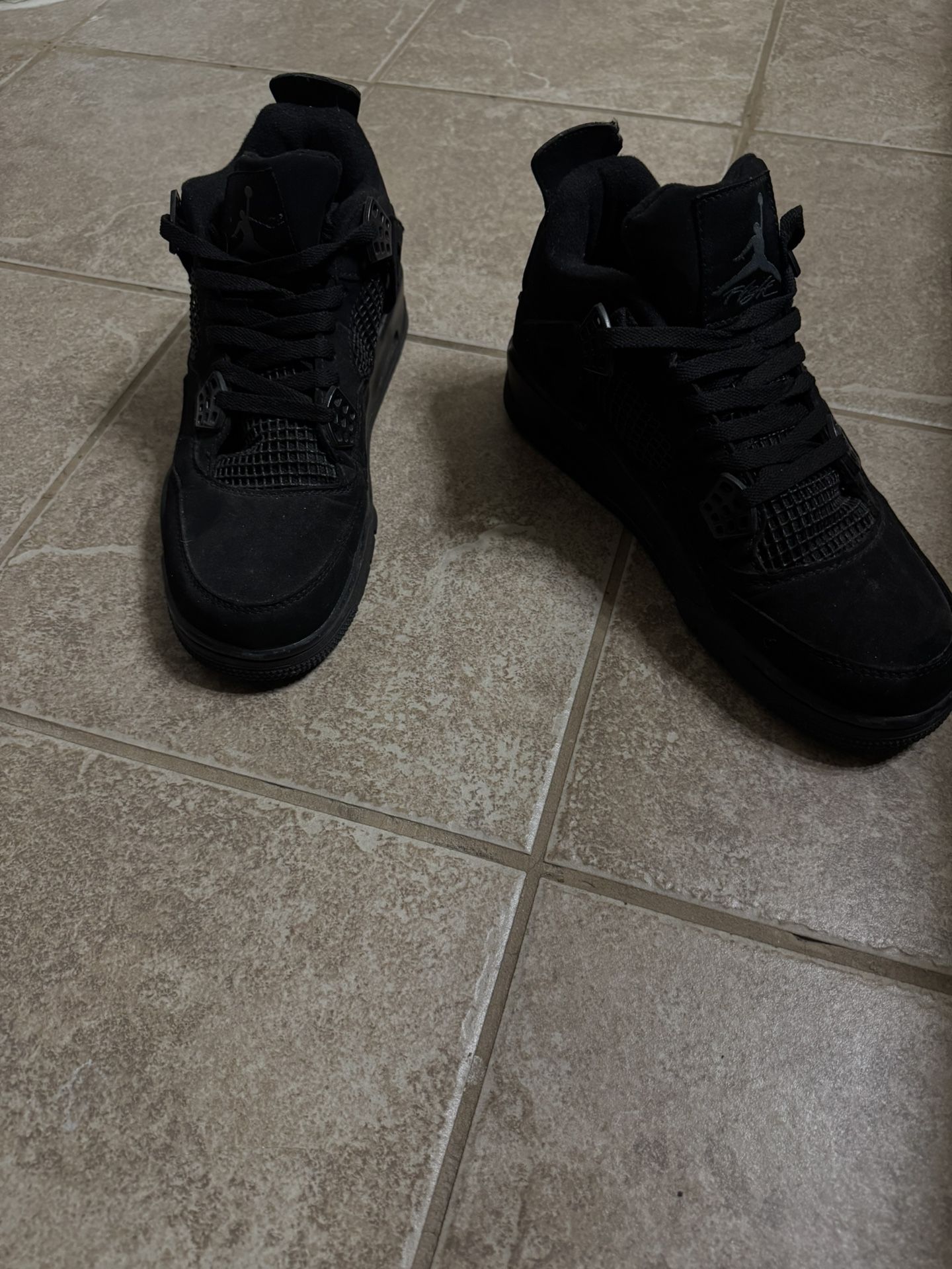 Retro Jordan 4 Black Cat 