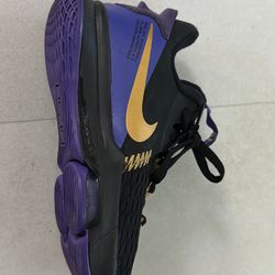 Basketball kid shoes