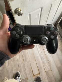 PS4 Controller