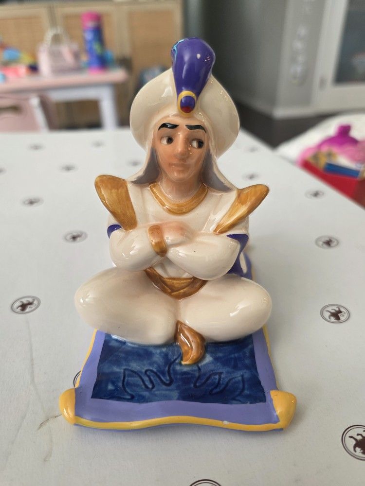 Vintage Aladdin Ceramic Figure Disney