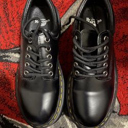 Dr. Martens 8053 Quad Smooth Leather Platforms