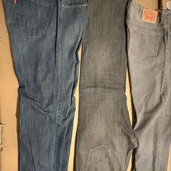 4 Pairs of Jeans Tommy/UK/527 & 514 Levis Jeans  in a Great Shape