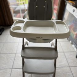 Graco EveryStep™ Slim 6-in-1 Highchair + Travel Booster Seat with Tray