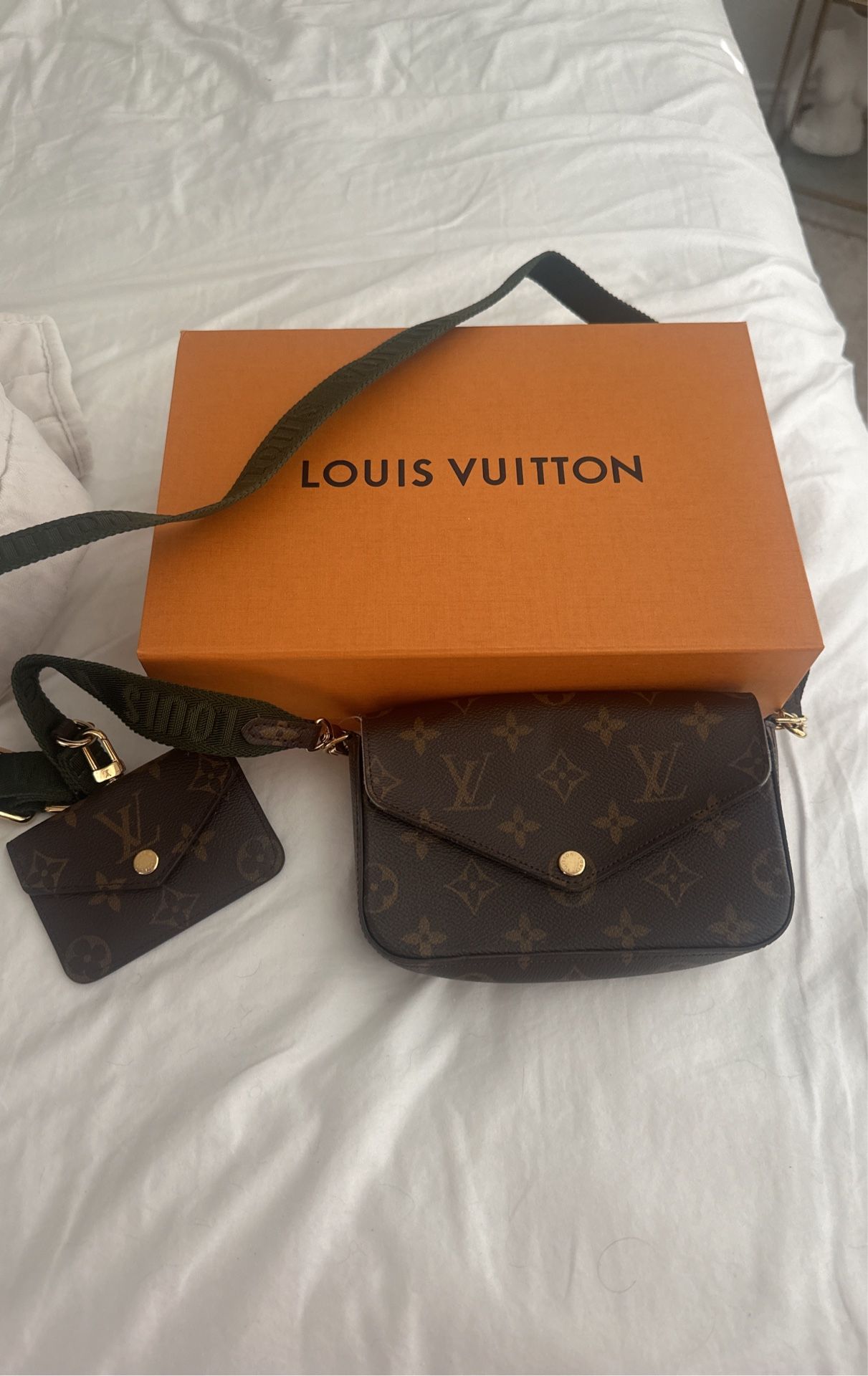 Louis Vuitton Crossbody
