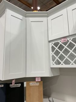 Cabinet white for kitchen DCW2442