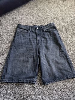 Size 34 H&M Black Washed Denim Jorts