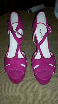 Fuchsia wedges