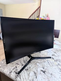 Samsung S3 24" Curved Monitor