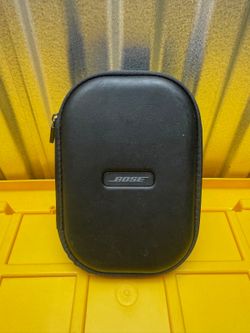 Bose QuietComfort headphone carrying case airline adapter