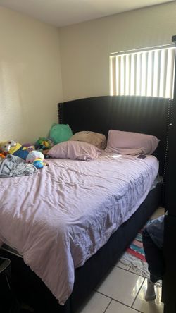 Queen size bed