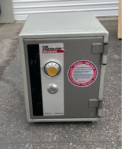 Solid Storage Safe