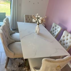 Dining Table With 6 Chairs Brand New Still In Box 