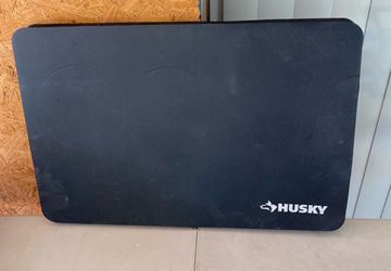 Husky knee pad