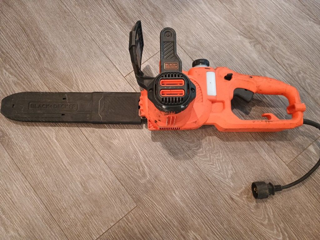 Black And Decker Chainsaw
