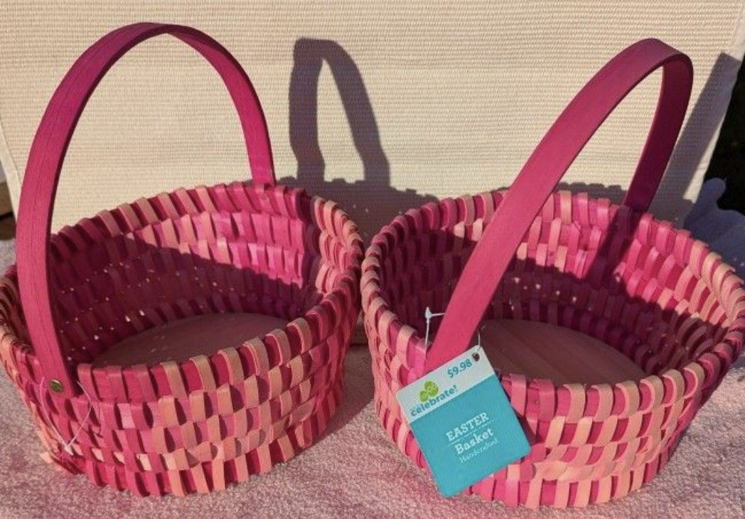 2 new Decorative pink baskets