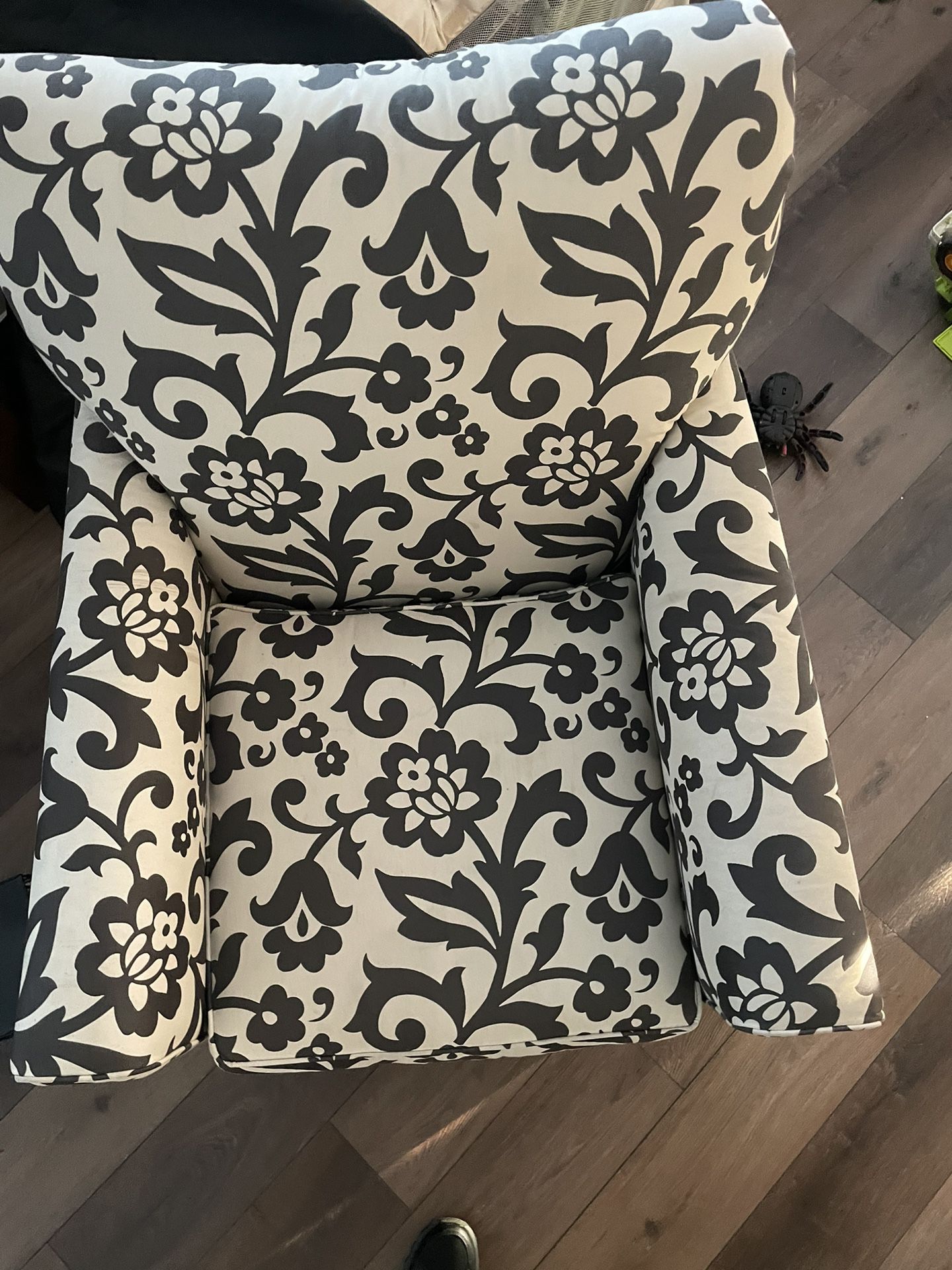 Two Armchairs / Sofa Chairs 