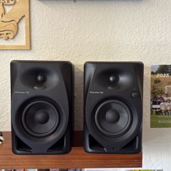 Pioneer DJ DM-40D Speakers