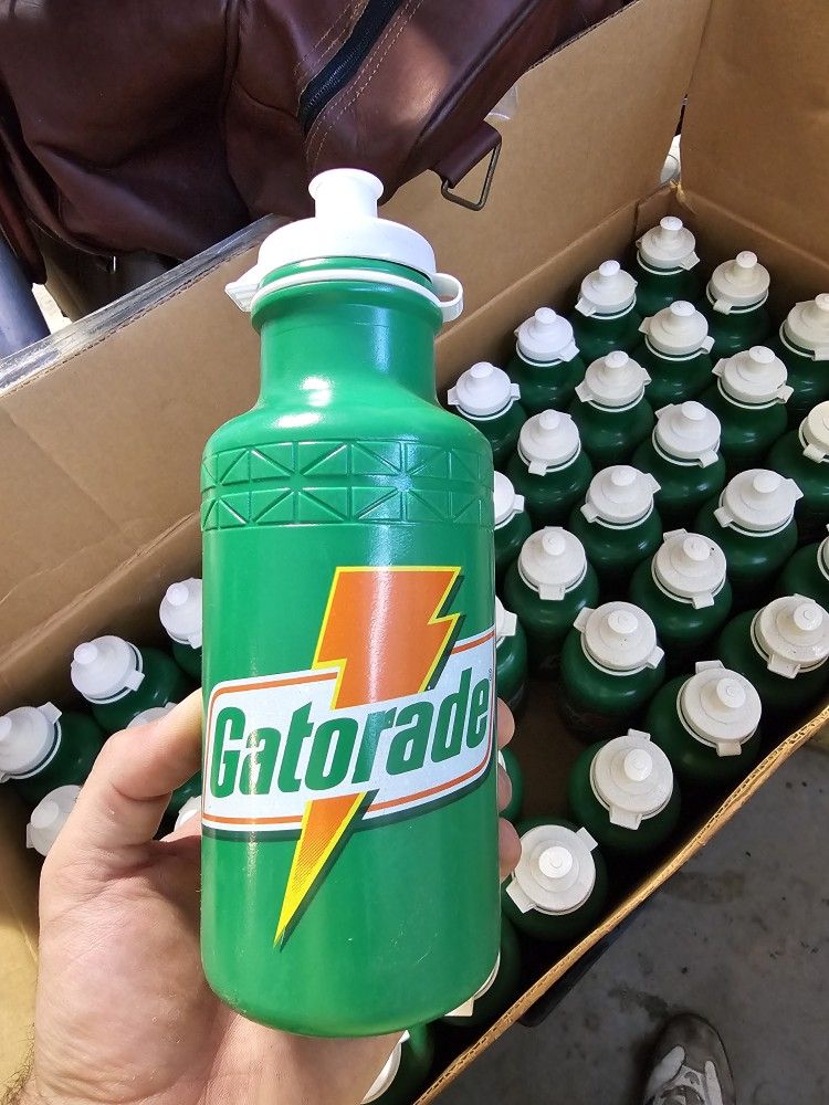 Vintage Gatorade Cycling Bicycle Bottles Bottle