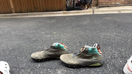 Brown/ gray, size 13, ACG