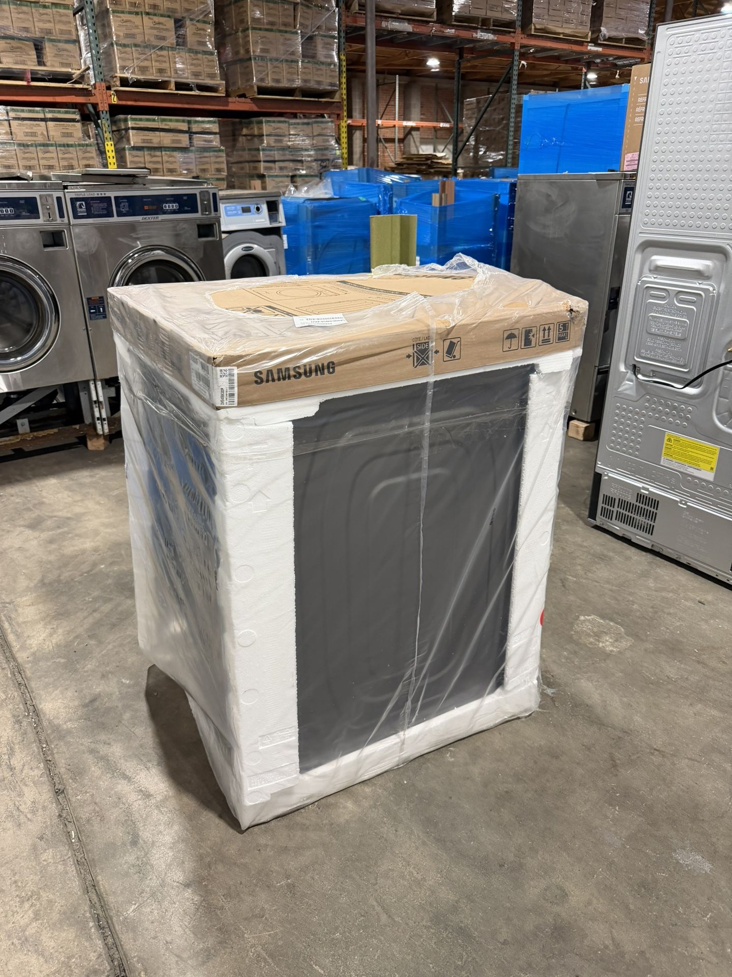 Samsung 7.5 cu. ft. Vented Smart Stackable Electric Dryer in Platinum with Steam Sanitize+