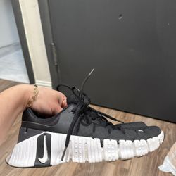 Nike Metcon Size 7 Youth