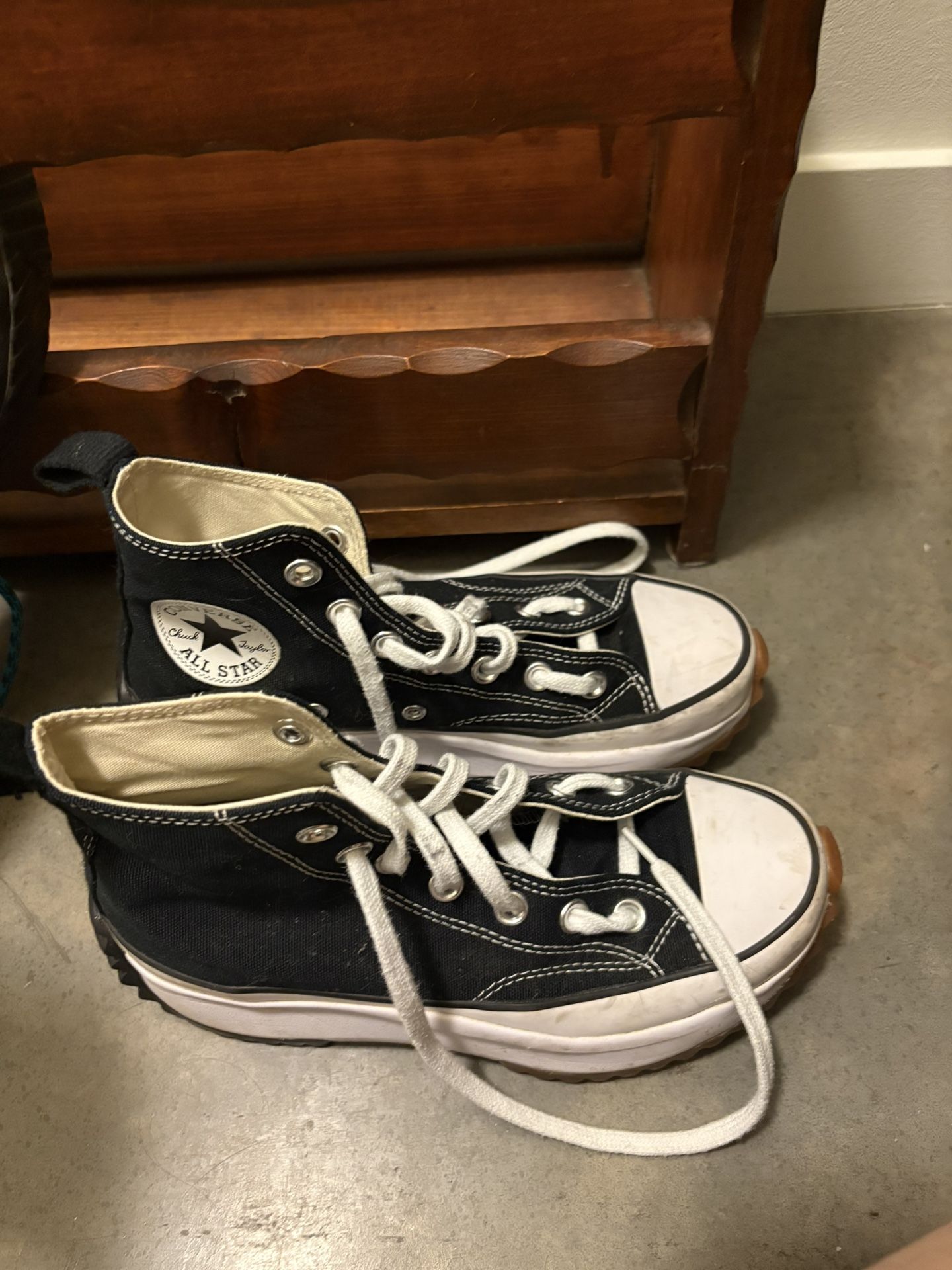 Chuck Taylor Converse Platform High Tops, women’s 6.5