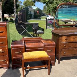 4 Piece Antique Vanity Set