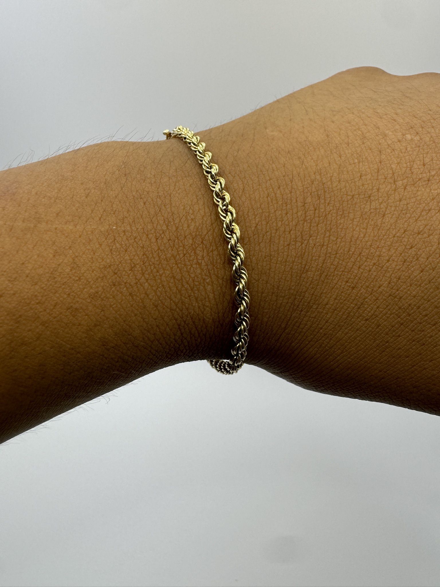14K Gold Rope Chain Bracelet. 6.2 grams. 7”