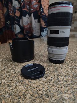 Canon EF 70-200mm 1:2.8L IS II Lens