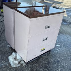 Filing Cabinets 