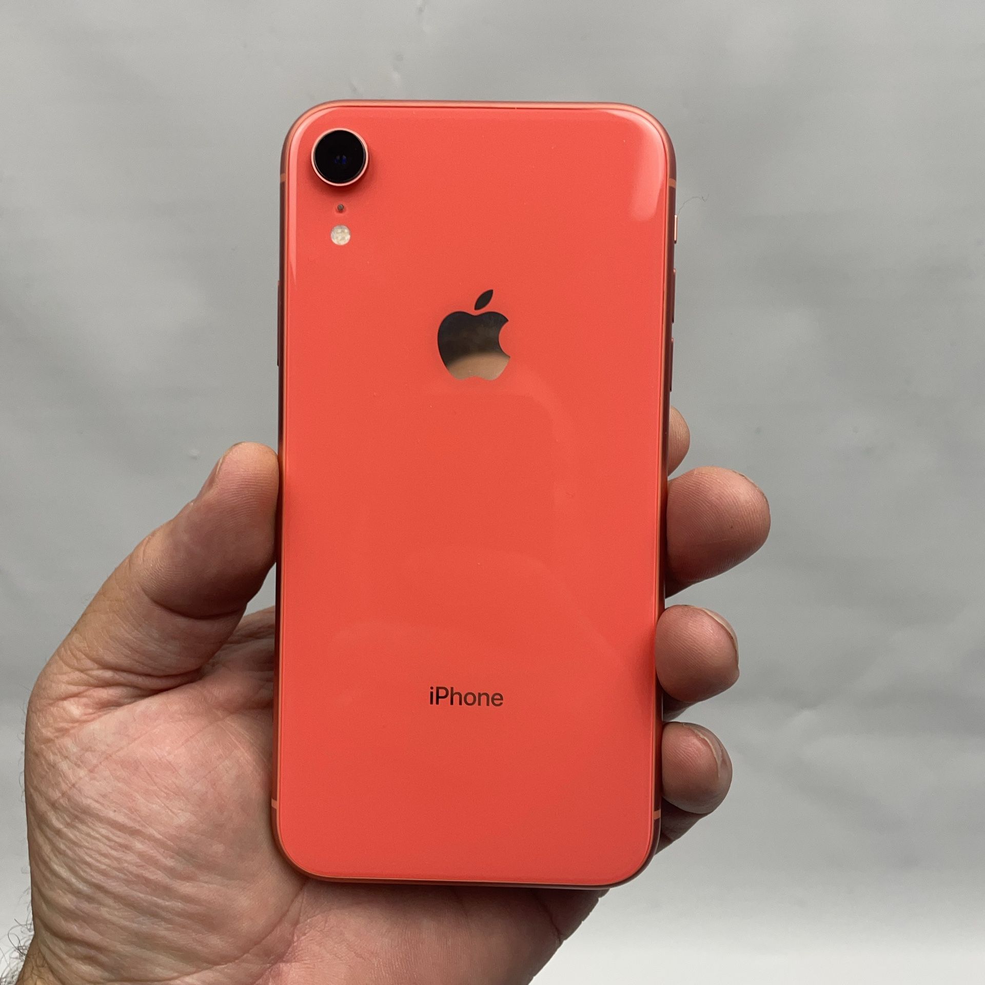 iPhone XR 64GB Coral Unlocked 88% Battery