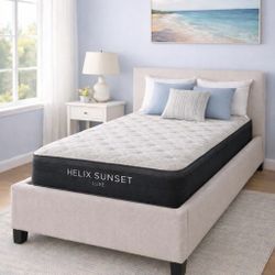 Helix Sunset Luxe Mattress, size Twin XL , price $280/ Colchón Helix Sunset Luxe, tamaño Twin XL
