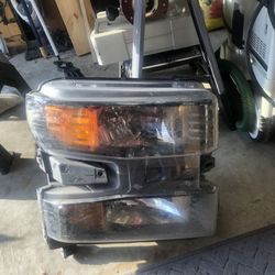 2020 Silverado Passenger Side Headlight