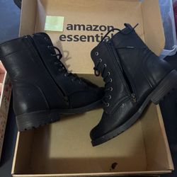 Black Leather Boots ( New)