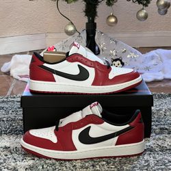 Authentic Jordan 1 Retro Low OG Chicago (2025)       Size 9.5 In Men 