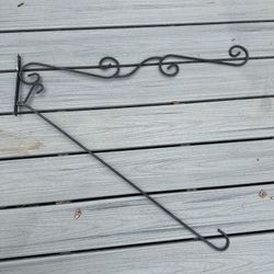 Outdoor Hanger