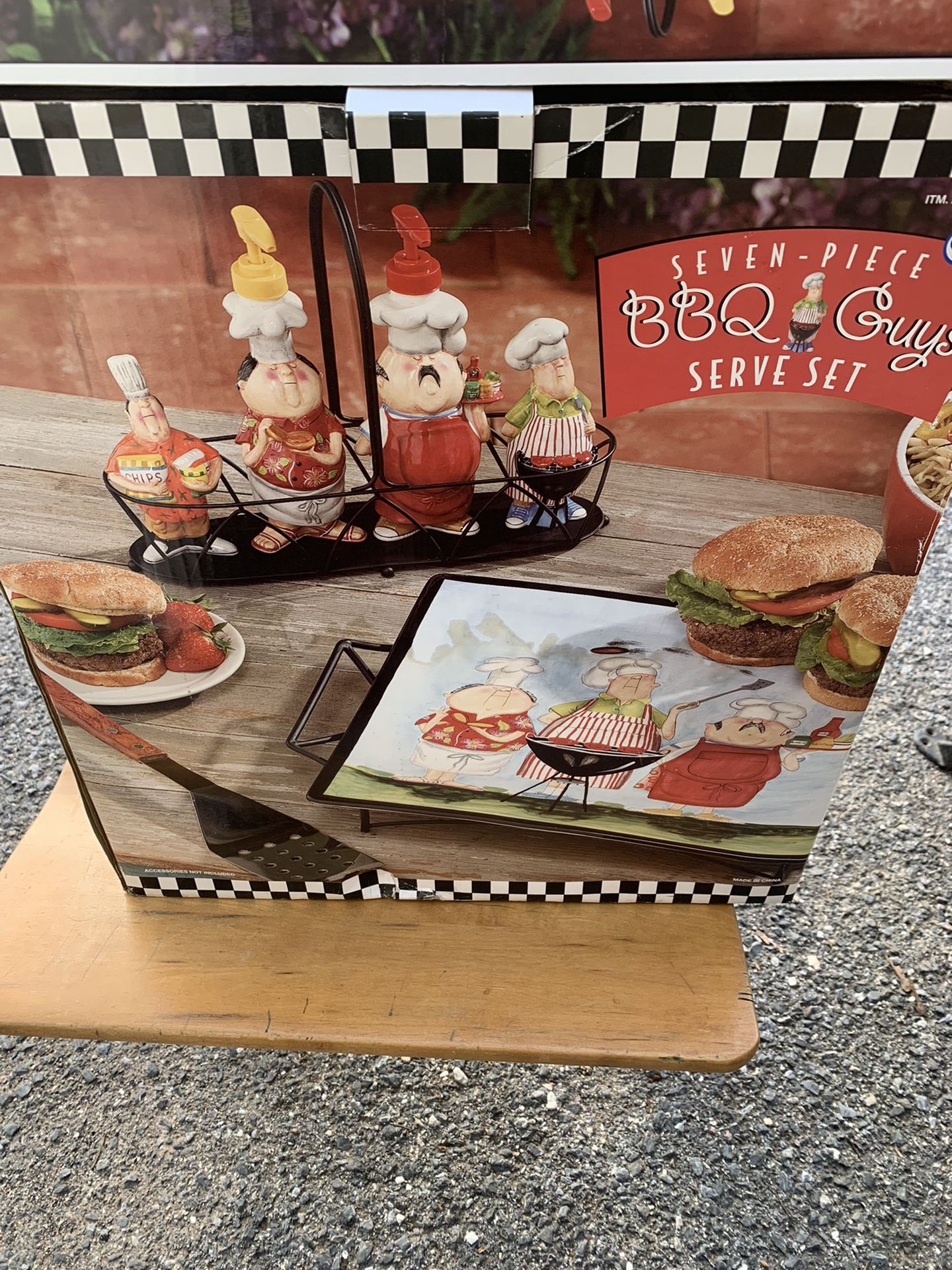Seven-Piece BBQ Guys Serve Set," Set Masters of the Grill BBQ Chefs NEW in Box