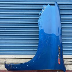 2019,2020,2021,2022,2023,2024,2025 Chevy Silverado 1500 ZR2 Fender/Guardafango Lh Driver Oem  Ask