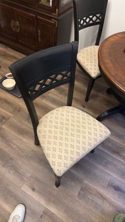 4 Free Dining Room Chairs