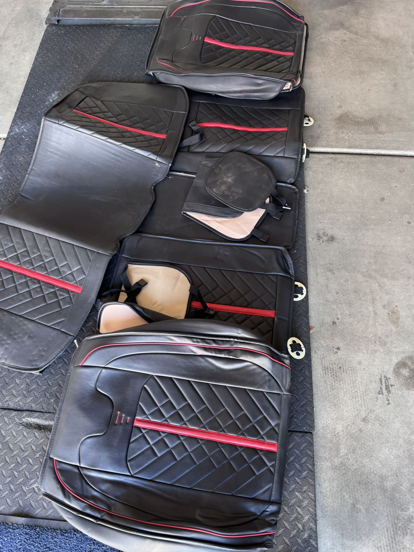 2023 Toyota Tacoma front and back seat covers