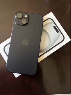 iPhone 15 (Black)