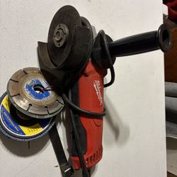 Milwaukee Sander-grinder 