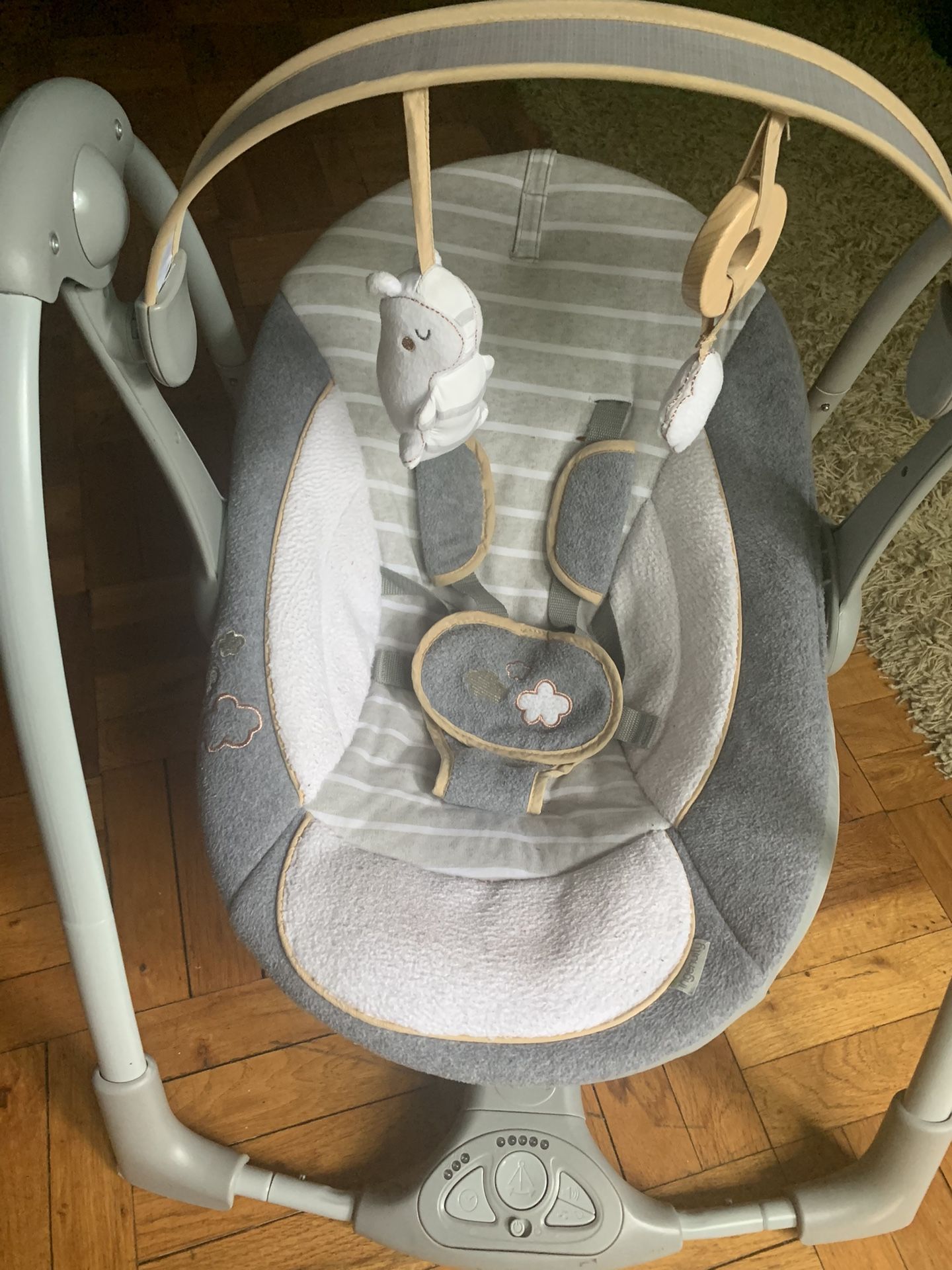 Ingenuity Convert Me Portable Swing Read Description P/up Brooklyn NY 11229