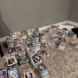 Huge sports card lot baseball , football , basketball