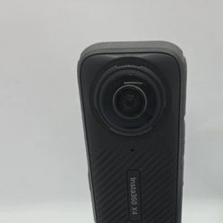 Insta360 X4