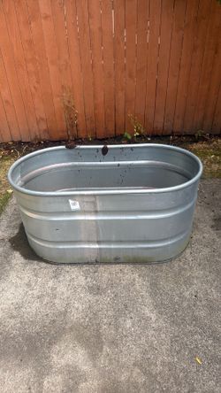 Live stock trough